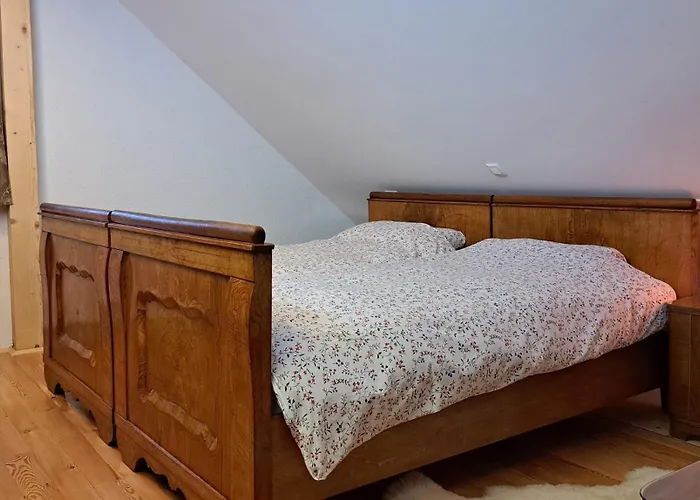 Pr Trnovc アパート *