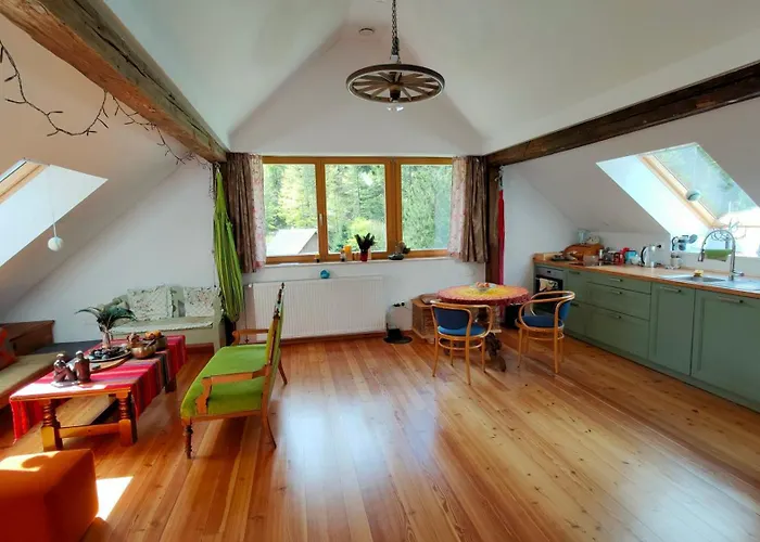 Pr Trnovc アパート